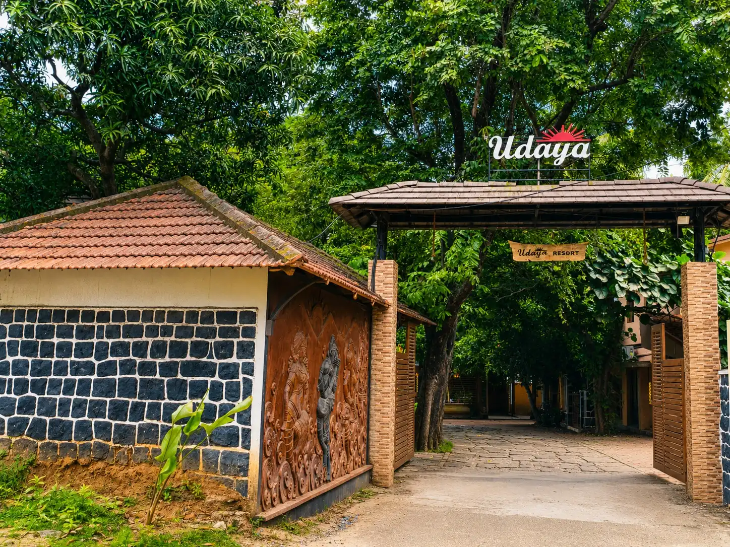 Udaya Resorts-Open Lawn