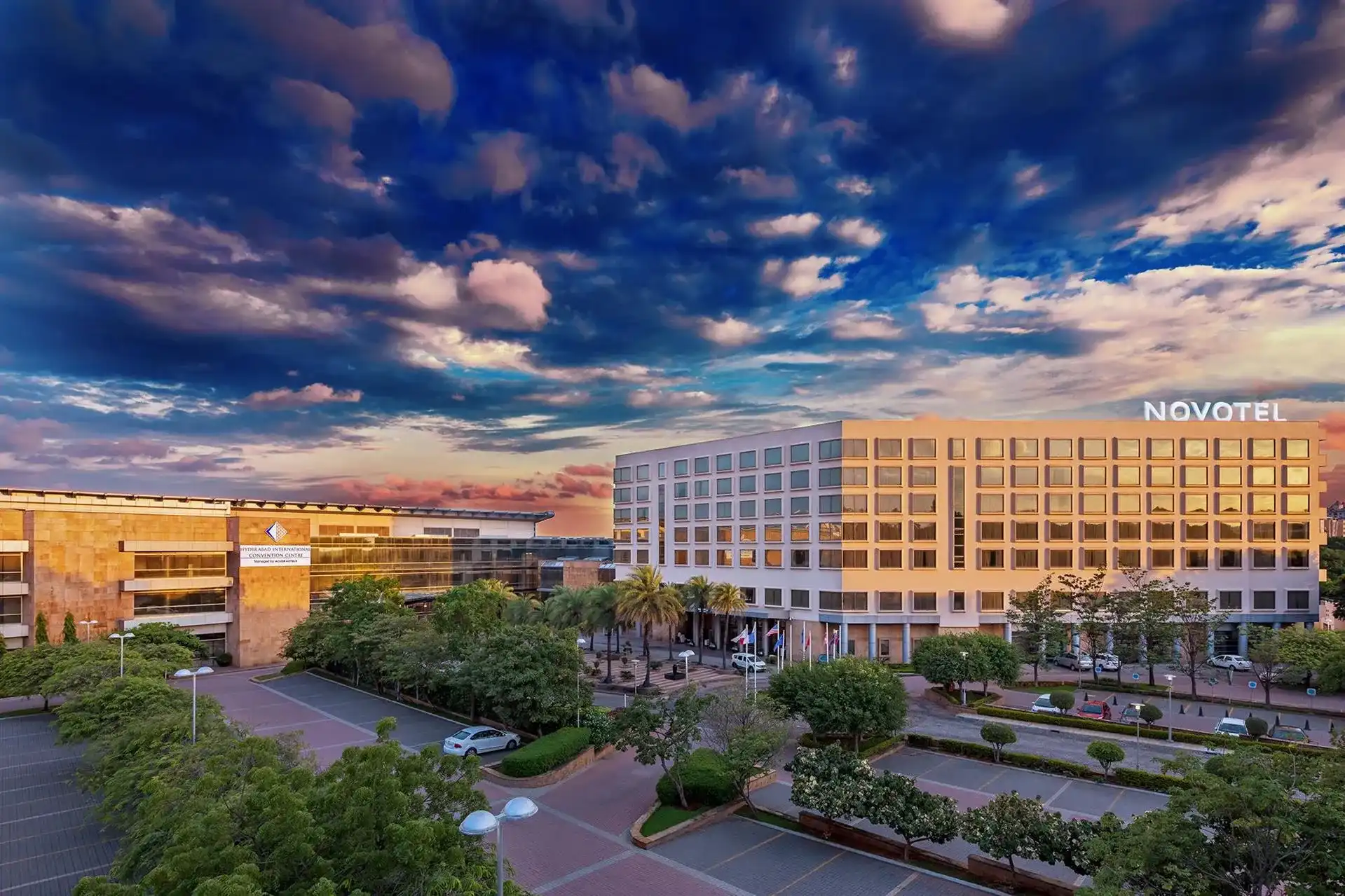 Novotel Convention Center